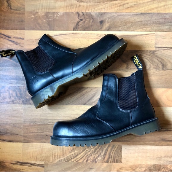 dr martens 2228